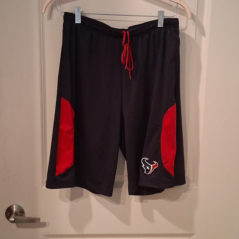 NFL Black Men’s Athletic Shorts with Red Panels